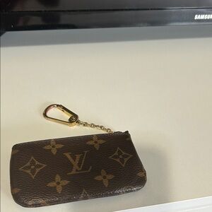 Louis Vuitton Monogram Key Holder in Brown and Gold